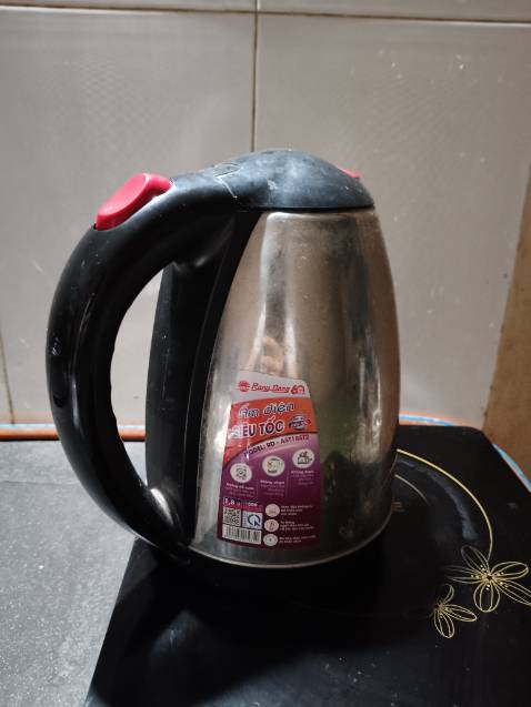 rẻ và phù hợp với giá cả, đun nước sôi nhanh