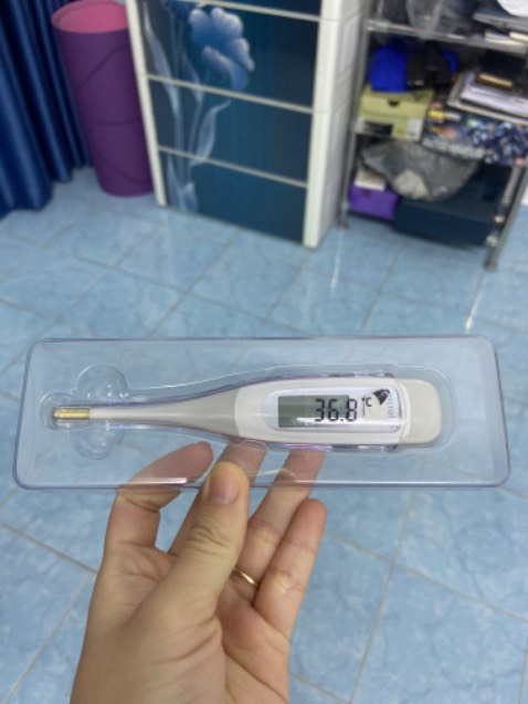 Sản phẩm hơi to nhưng dễ sử dụng, đo được nhiet do cơ thể, nước và môi trường, đầu đo dẻo Sản phẩm hơi to nhưng dễ sử dụng, đo được nhiet do cơ thể, nước và môi trường, đầu đo dẻo