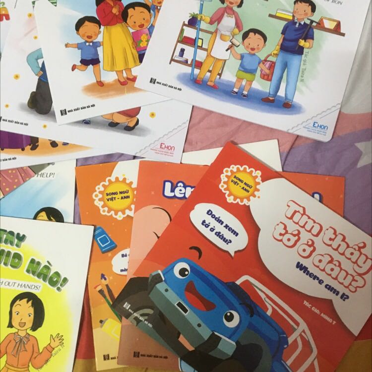 Màu sắc đẹp, nội dung dễ hiểu phù hợp lứa tuổi bé, giao hàng nhanh