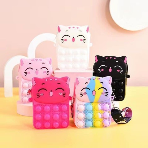 Giao hàng nhanh, đóng gói cũng ok. 
Hàng ok nha mn. Da dầu sử dụng ok vua cấp ẩm vùa khô ráo cho mặt.
Sản phẩm bao bì sắt nét, kem có nắp trong đậy tránh đổ kem ra ngoài.
Được tặng 1 set mini khá tiện khi mang đi.
Đánh giá 5 sao ạ!
Hình ảnh mang tinh chất ko liên quan do mình ko chụp hình sp nha.