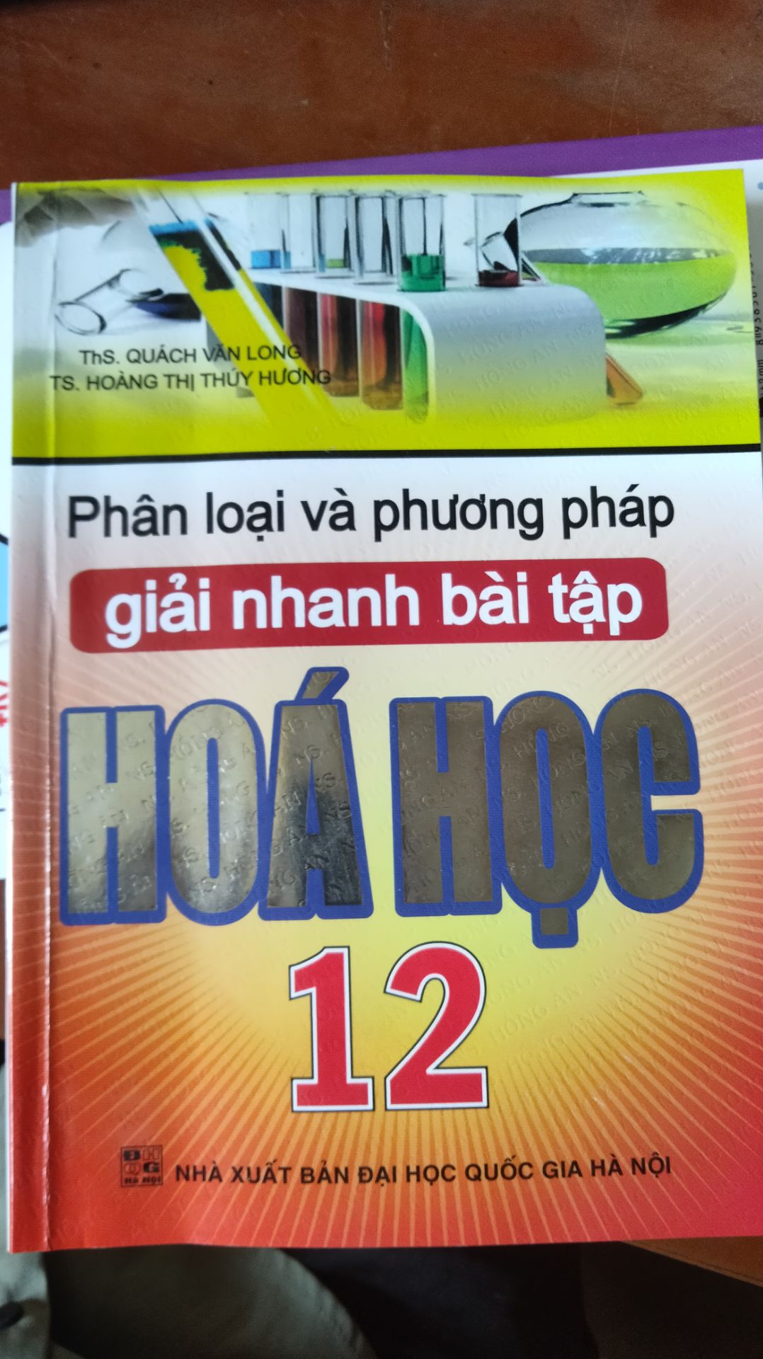 sản phẩm rất tốt mình nghỉ các bạn nên mua cuốn sách này để tham khảo