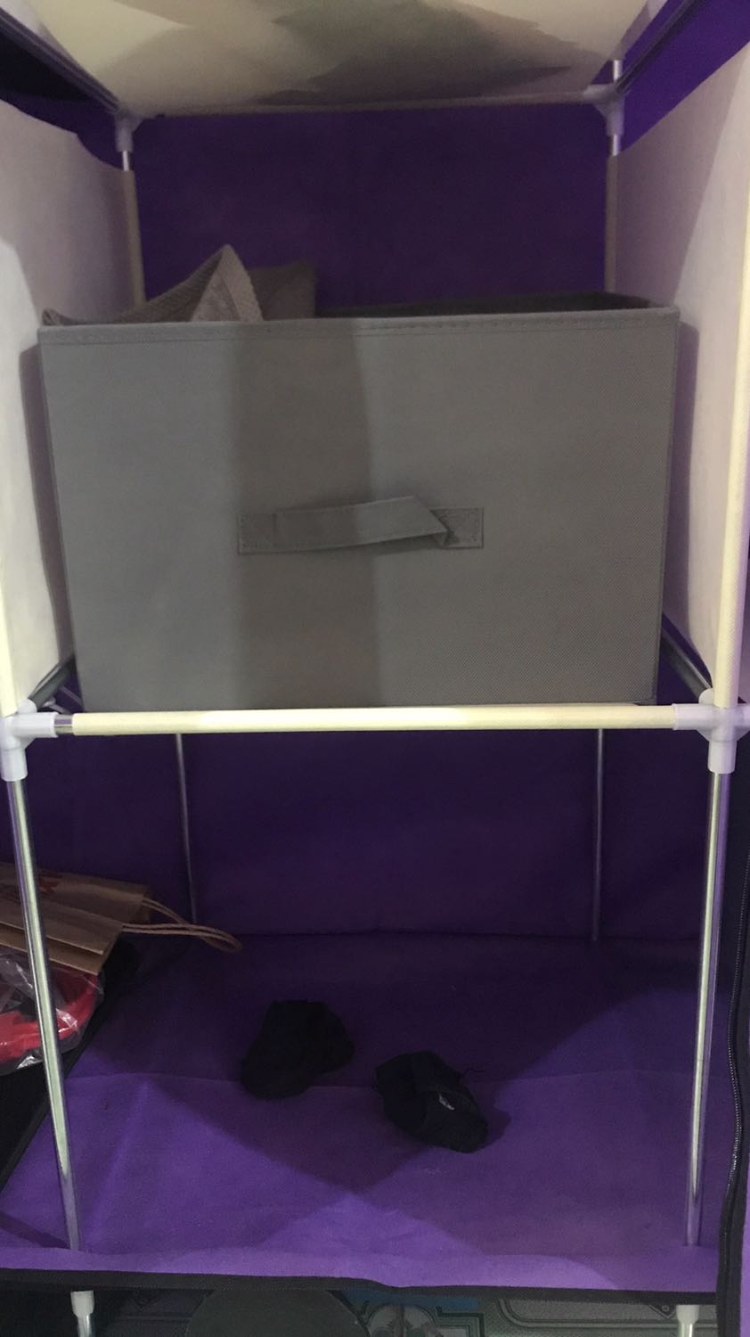 Hộp đẹp, cứng cáp, dùng tốt. Combo giá rẻ hơn. Chất lượng tốt đó, nên mua. Có thể tuỳ biến đựng đồ dùng cá nhân, quần áo, tài liệu, sách vở, rất nhiều thứ tiện ích. Thank shop