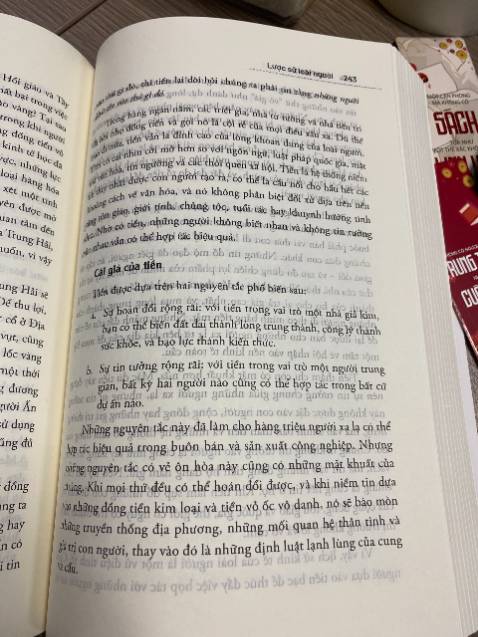 Chất lượng in rất tệ! Yêu cầu đổi sách