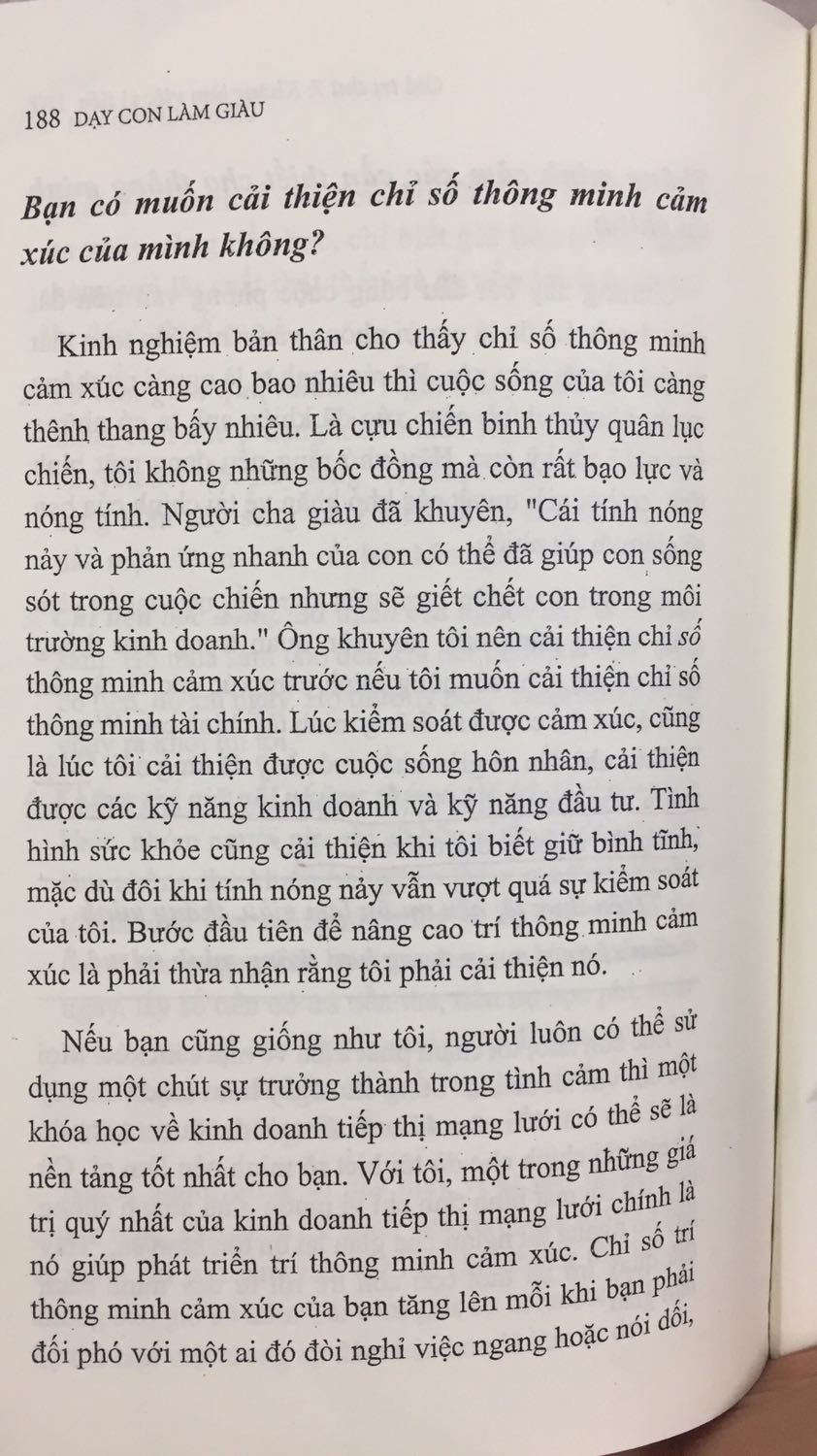 Một cái nhìn cặn kẽ và chi tiết về một hệ thống làm giàu thông minh và công bằng của tương lai.
“Không quan trọng quá khứ bạn khắc nghiệt như thế nào, bạn luôn luôn có thể bắt đầu lại” (Đức Phật) đặc biệt khi bạn chọn được ngôi trường dạy kinh doanh như sách đề cập là một trường uy tín. Còn nếu bạn chưa, chúng ta có thể cùng trò chuyện :)