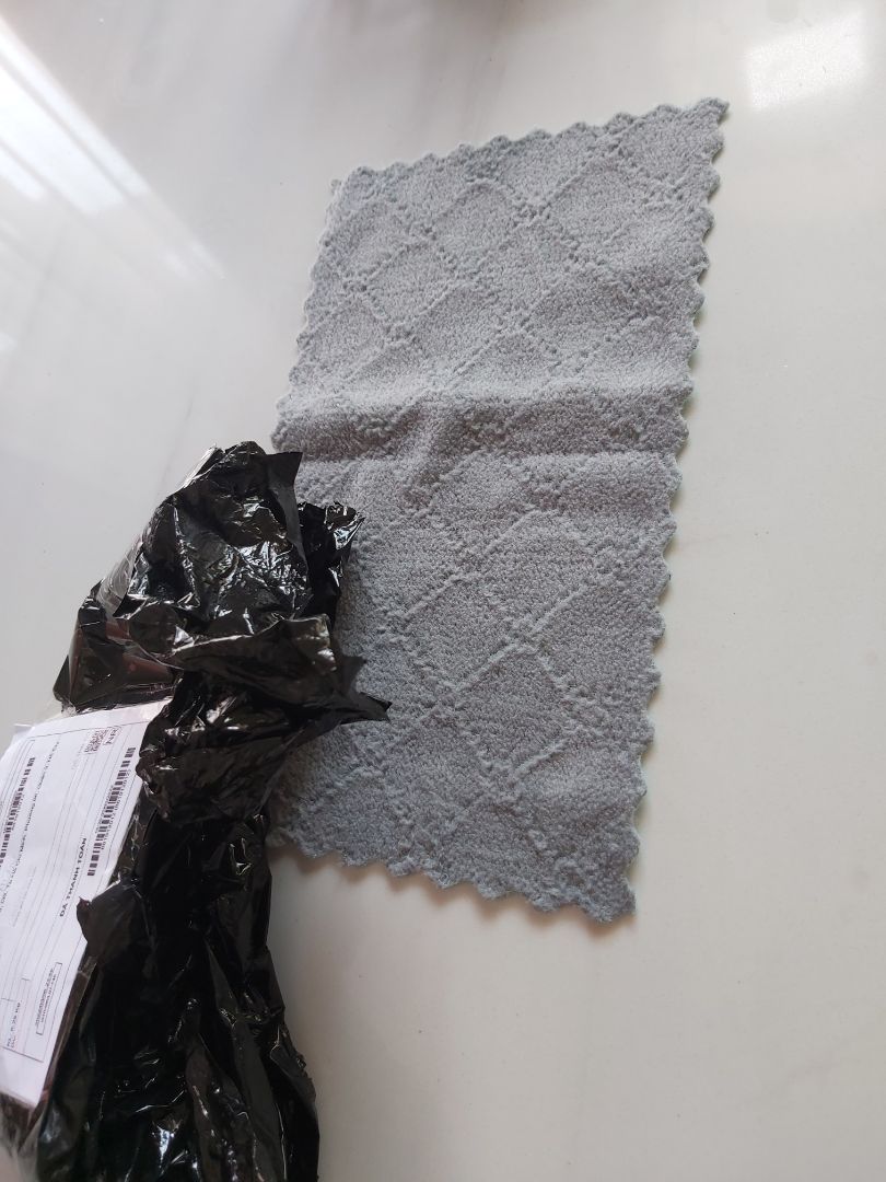 bán hàng ko đúng sản phẩm, yêu cầu trả lại, nhắn tin shop ko phản hồi.