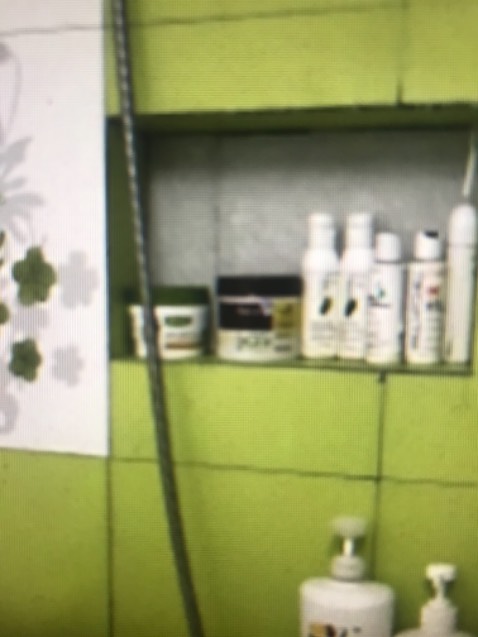 Giao hàng cực nhanh, sp rất thơm, đóng gói kỹ càng, team đầy đủ, ủ tóc 2 lần thấy tóc mềm mượt hơn hẳn. Rất tốt nên mua giá cả cũng phải chăng