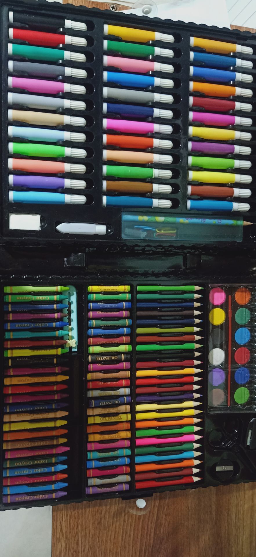 Mình thấy giao hàng khá là nhanh. mình đặt vào hôm chủ nhật khoảng 12h trưa.Thì hôm sau ( tức là thứ 2) Cỡ 8,9h sáng là hàng tới.Mình nghĩ là shop ở Quảng Ngãi nên mới giao nhanh như vậy. Mình đọc bài đánh giá của mn thì thấy có vài bạn hàng bị hư, nát,... Chắc là do trong quá trình vận chuyển nên hàng bị hư như vậy. Chứ mình thấy shop làm ăn đàng hoàng lắm ? Sẽ mua của shop nữa ❤️? Mình thấy giao hàng khá là nhanh. mình đặt vào hôm chủ nhật khoảng 12h trưa.Thì hôm sau ( tức là thứ 2) Cỡ 8,9h sáng là hàng tới.Mình nghĩ là shop ở Quảng Ngãi nên mới giao nhanh như vậy. Mình đọc bài đánh giá của mn thì thấy có vài bạn hàng bị hư, nát,... Chắc là do trong quá trình vận chuyển nên hàng bị hư như vậy. Chứ mình thấy shop làm ăn đàng hoàng lắm ? Sẽ mua của shop nữa ❤️?