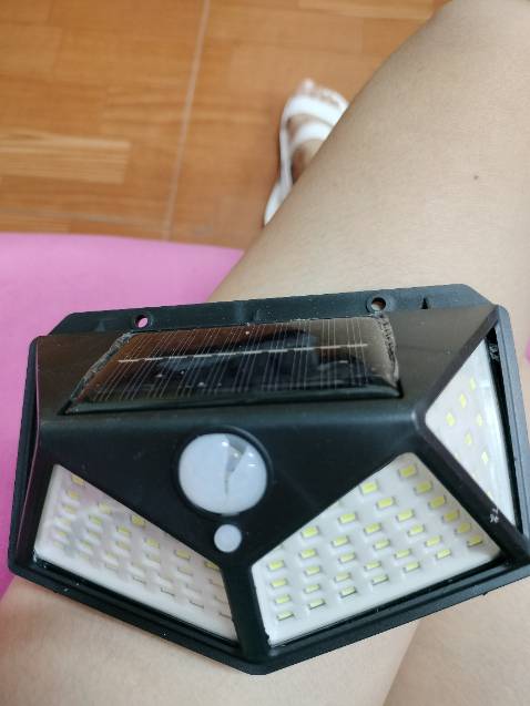 Bị bể nè shop. Sao shop gửi hàng bể cho mik