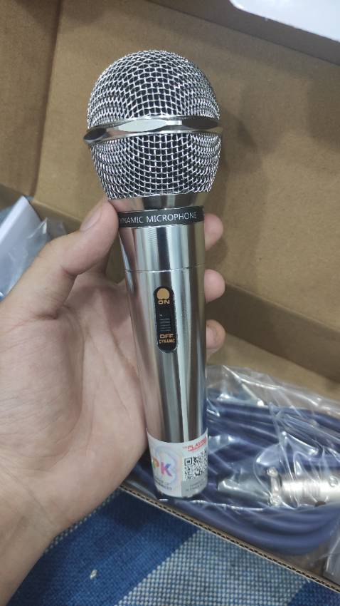Micro bắt tiếng tốt, âm thanh chân thật, dây khá dài, chắc chắn, 10 đỉm lun shop