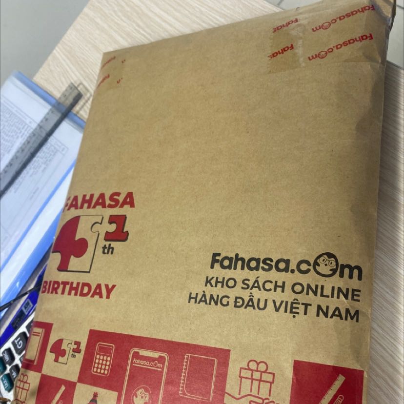 Sản phẩm đẹp, mình mua nhầm cuốn bài học thành cuốn bài tập. Vẫn quyết định mua thêm vì sản phẩm đẹp