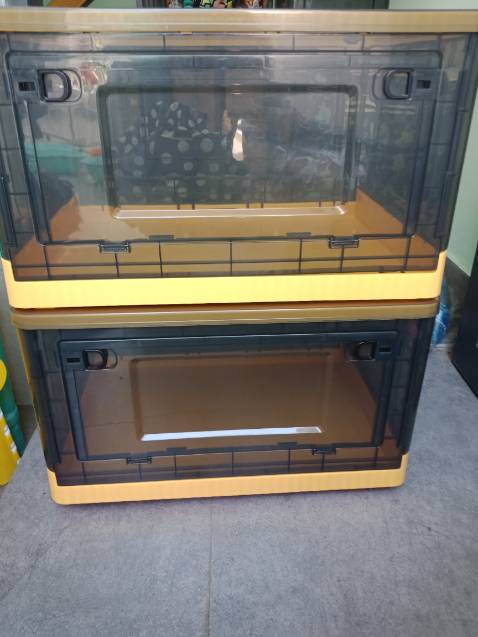 Hộp chứa dc nhiều đồ nhưng thành hộp hơi mỏng. Nhà bán giao đầy đủ phụ kiện và đúng số lượng. Tiki hỗ trợ giao hàng rất tốt.