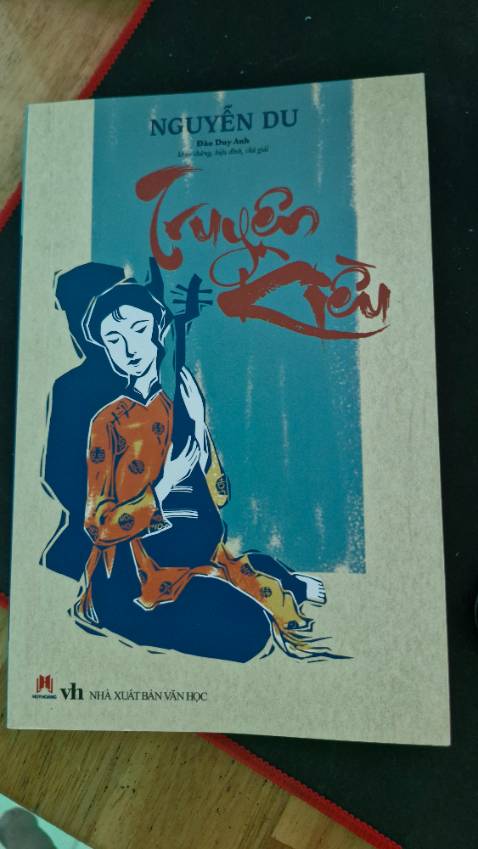 Tiki giao hàng nhanh, sách mới, giá rẻ, chất lượng giấy tốt, sách thuộc nxb Văn Học nên các bạn yên tâm mua nhé!