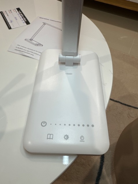 Đèn nhìn rất sang và đẹp, rất đáng mua nha mọi người.