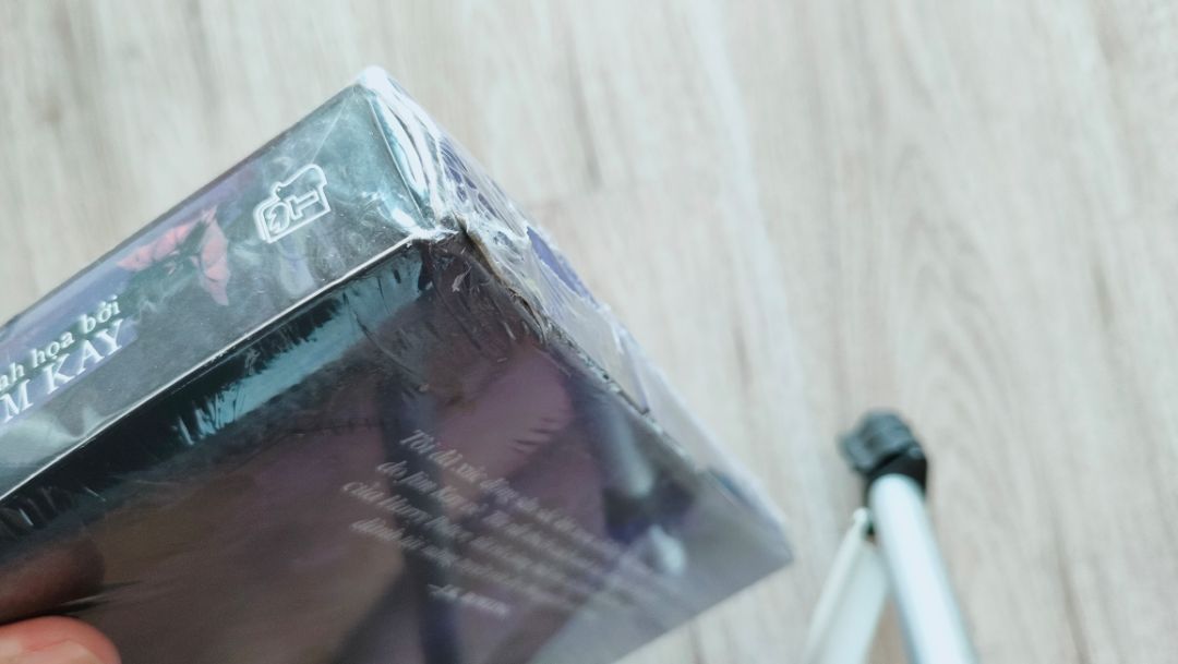 Tiki gửi hàng lỗi box dù mình đã lưu ý trước khi giao hàng. Sau khi liên hệ và đổi hàng tình trạng box còn tệ hơn