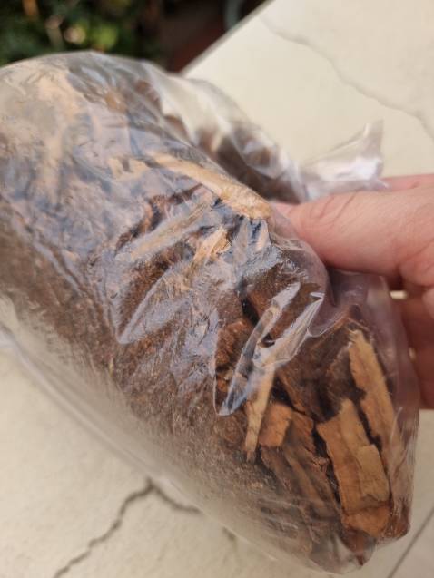 Sản phẩm không giống như ảnh, chỉ là túi vỏ quế rác, đóng gói như một phế phẩm