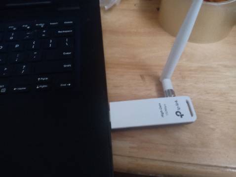 Tốt, tốc độ nhanh, ổn định, bắt sóng cực xa. Tương thích với cả Kali Linux và Windows, cắm vào là dùng ngay. Dùng để hack với cả Kali thì 10/10, có hỗ trợ monitor mode và dùng để deauth hay crack pass wifi thì ok và cũng chả cần cài driver 👌👍