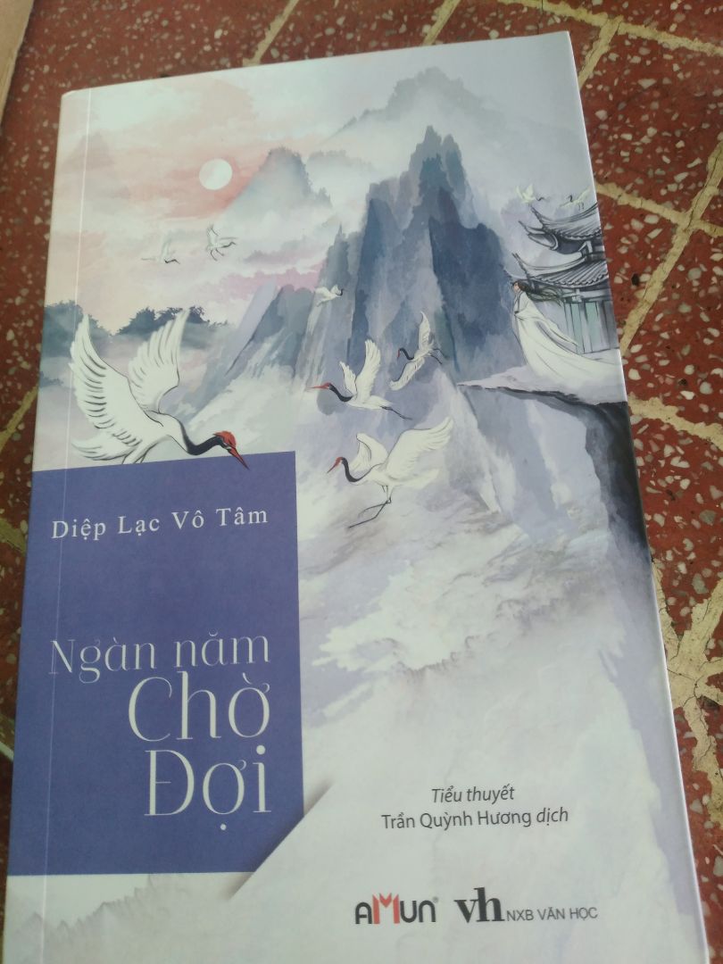 Giao thì đúng nhưng ở tikitrang gói hàng kh ok nha, nói là có bookcare nhưng mua 10 bọc lại đc 3 haizzzzz