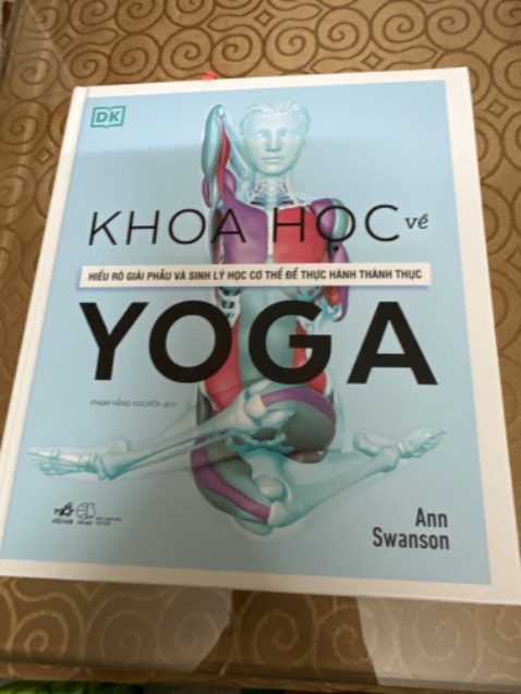 Sách rất hay và bổ ích. Giao nhanh, bọc kính chỉn chu.