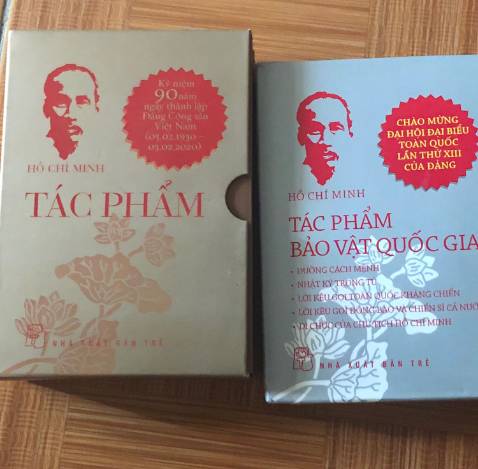 Nội dung sách thì không có gì phải bàn do đều là các tác phẩm của Bác Hồ nên rất nhiều giá trị. Tuy nhiên giá bán này cho 5 cuốn sách tí hon khổ bỏ túi thì đúng là trò đùa, cảm thấy bị NXB *** dựa theo danh tiếng của Bác :)