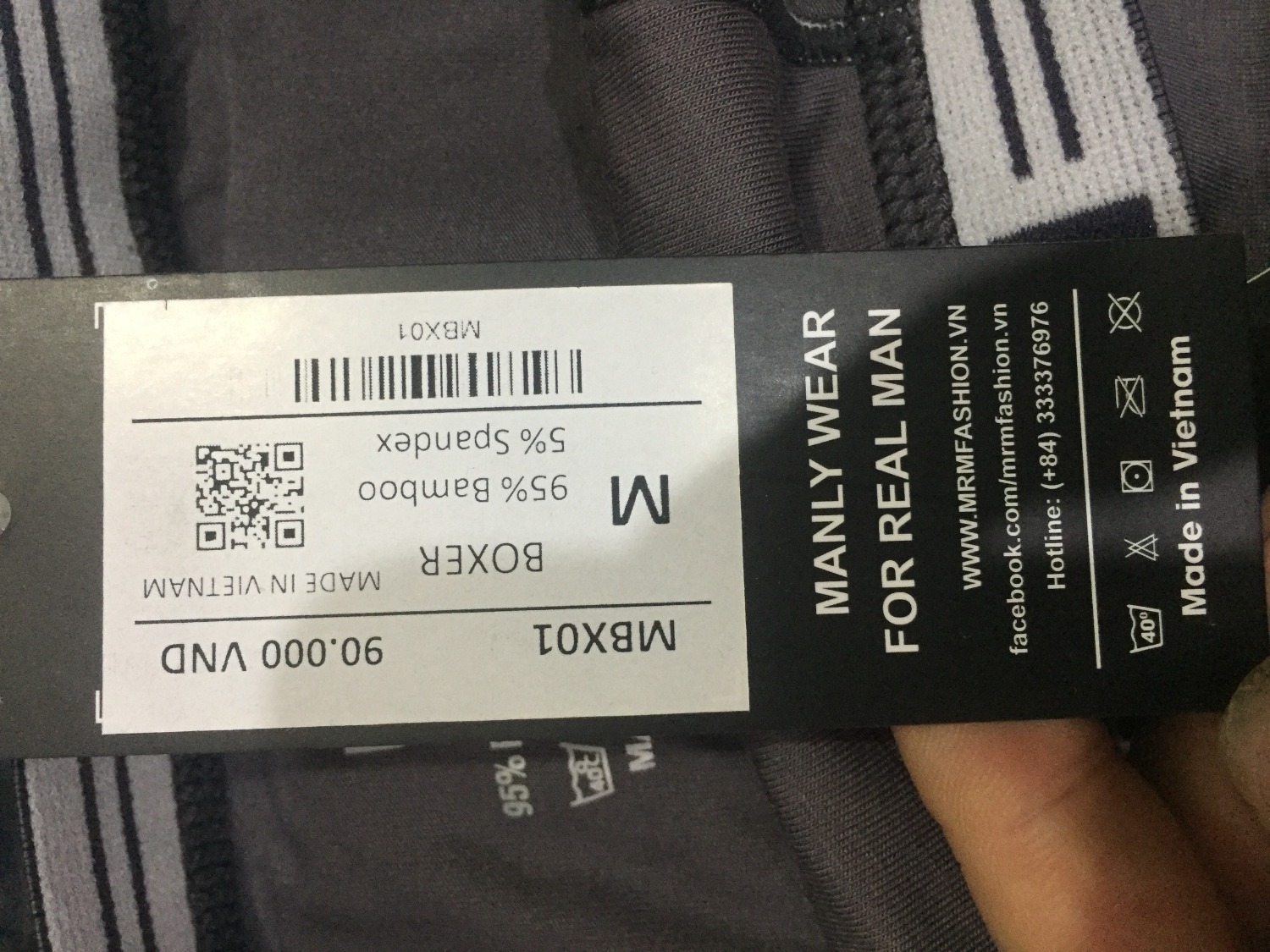 Sản phẩm cực chất lượng, được đóng gói rất đẹp, cẩn thận đầy đủ thông tin tem mác giá cho khách hàng. 90k/ 1 c nhưng mua combo chỉ chưa đến 70k/c. so với thì rất hài lòng.
Hàng thương hiệu/chính hãng brand việt nam được sản xuất tại vn, đáng để ủng hộ.
Mua tiki rất nhiều, cũng tháy nhiều sự thay đổi tiki, giao nhanh hơn, đặt hôm trước hôm sau đã có, nhân viên trẻ , nhiệt tình....
5* cho sản phẩm và service tuyệt vời. sp tốt sẽ quay lại mua thêm trong tương lai.