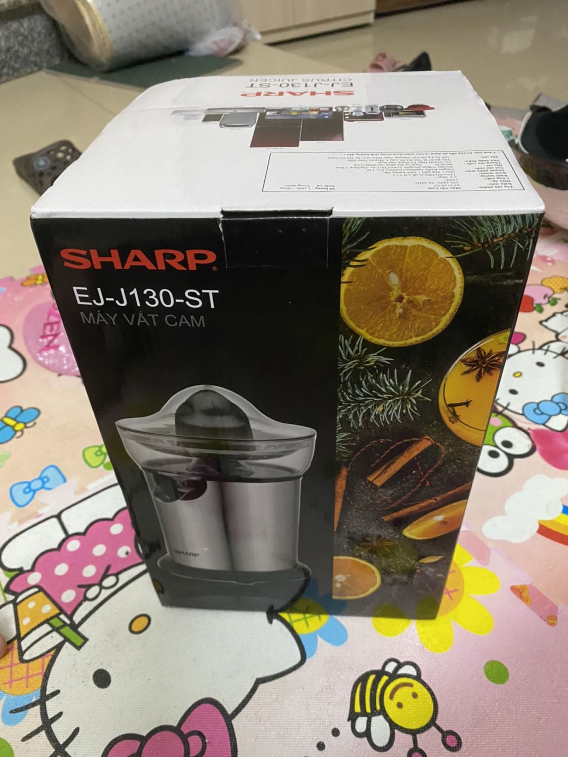 Hàng chính hãng, tiki giao nhanh, giá tốt hơn giá thị trường mình check được!
Tốc độ vắt khá khoẻ, dụng cụ tháo lắp và vệ ainh khá đơn giản! Hãng Sharp thì khá yên tâm rồi ?