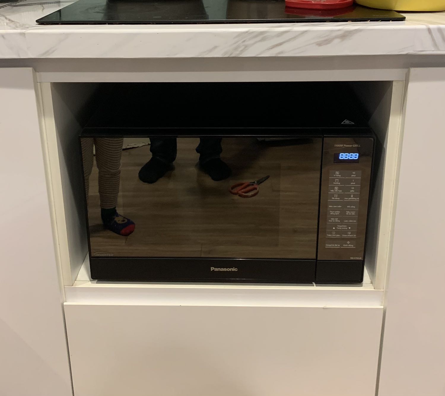 to đẹp ship nhanh, nguyên đai nguyên kiện, phiếu bảo hành đầy đủ, mới nhận nên chưa đánh giá được nhiều, nhưng tưng mua nhiều món còn giá cao hơn của tiki trading nên cũng yên tâm, giá cũng rất tốt so với chỗ khác