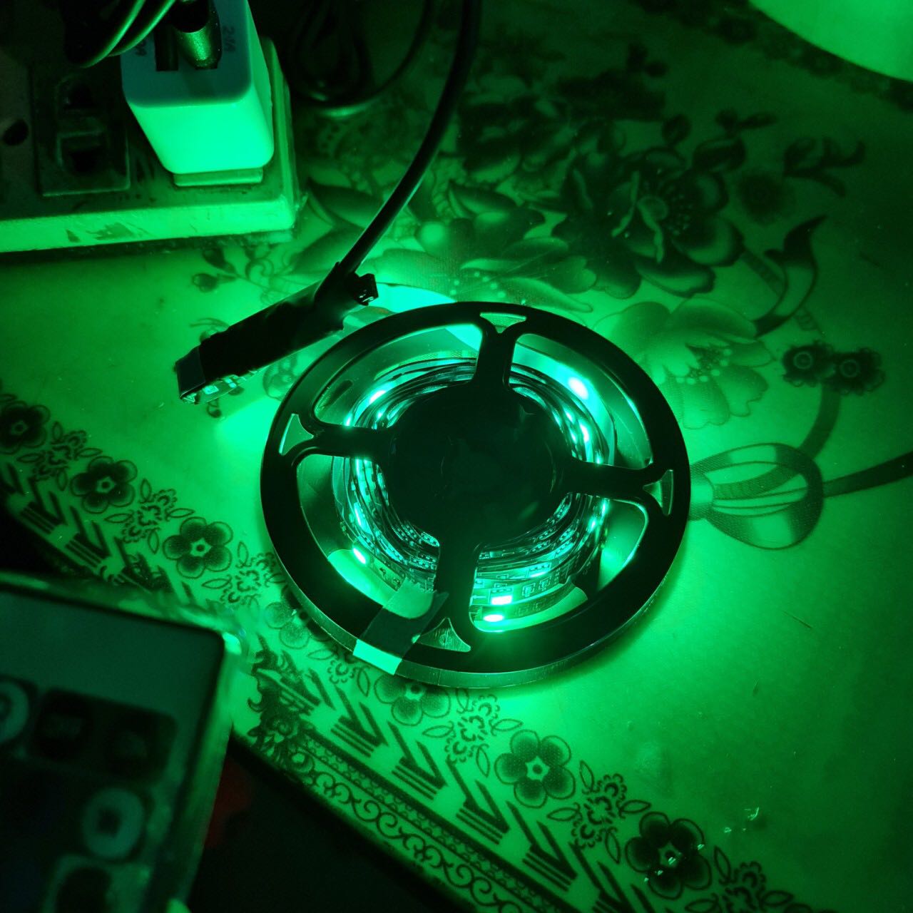 Đèn siêu xinh, có nhiều chế độ mà rất chi ổn áp, mk thấy cực chắc chắn và dễ trang trí và sử dụng, đóng gói cẩn thận nữa.