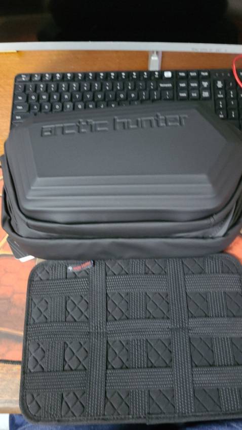 Phải nói là túi giao với tốc độ siêu nhanh. Mình mới đặt đc 1 hôm mà hsau đã nhận được luôn. Túi đẹp y hình nên mua nha. Rất hài lòng Phải nói là túi giao với tốc độ siêu nhanh. Mình mới đặt đc 1 hôm mà hsau đã nhận được luôn. Túi đẹp y hình nên mua nha. Rất hài lòng