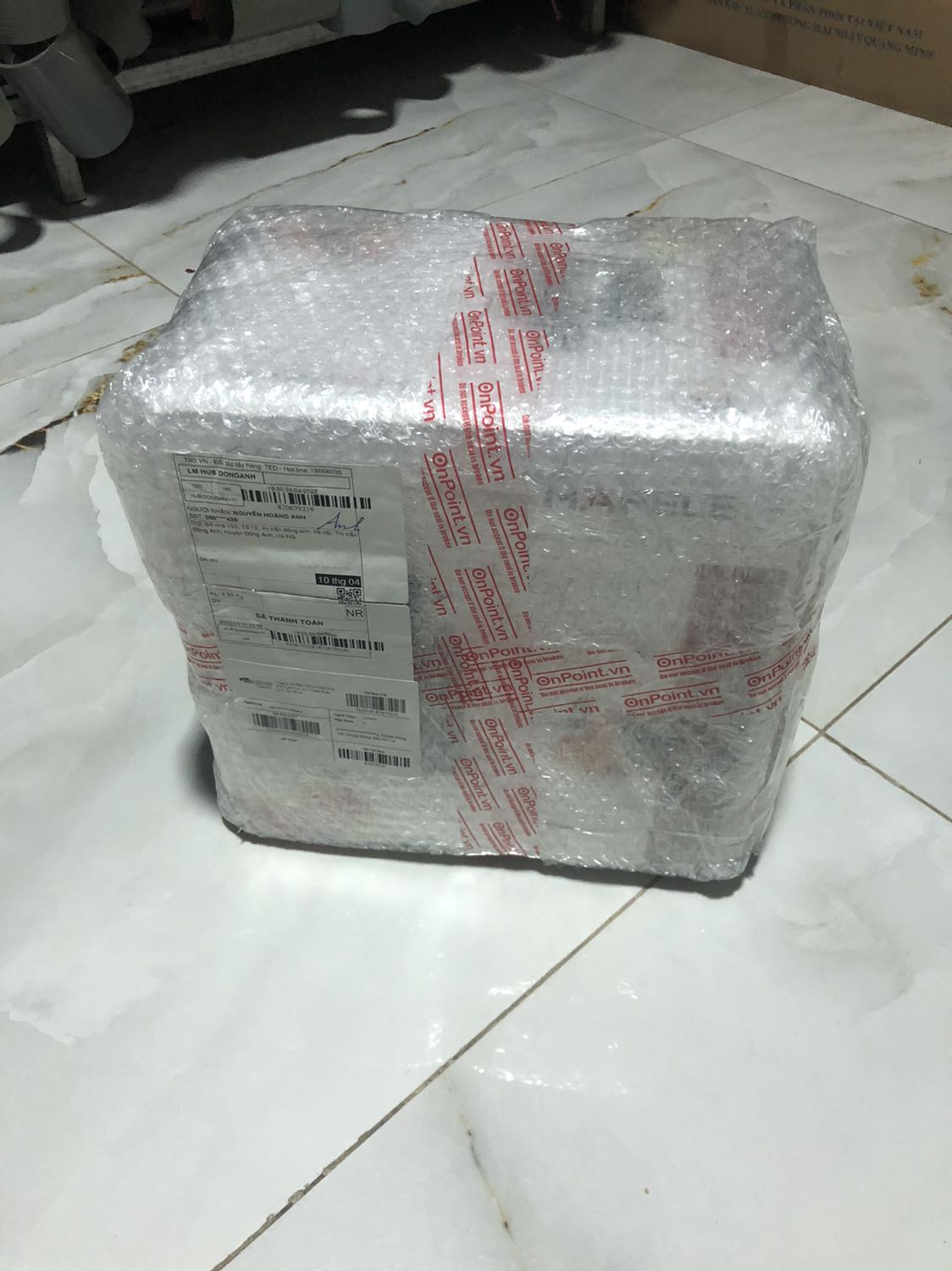 Nhìn đóng gói thỳ quá chắc, quá ok. Lấy ra còn mệt 😄! 
Bề ngoài máy nhìn rất đẹp!
Sau khi dùng thỳ thấy rất ok. Máy chạy êm và khoẻ.
Với mức giá như thế này thỳ nên mua nha mọi người.