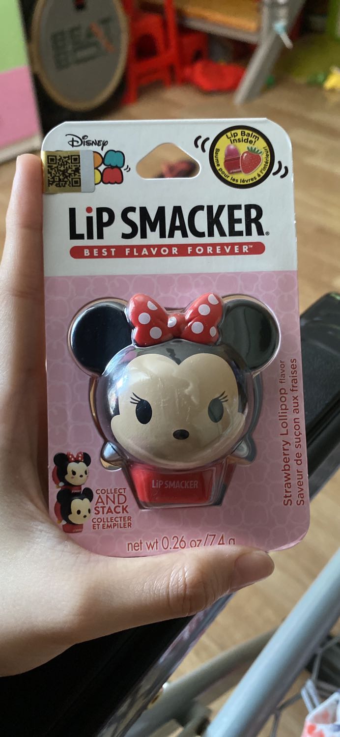 Lần đầu mua hàng trên Tiki , giao hàng nhanh , shipper nhiệt tình , hài lòng quá . Mẫu son đẹp giống hình