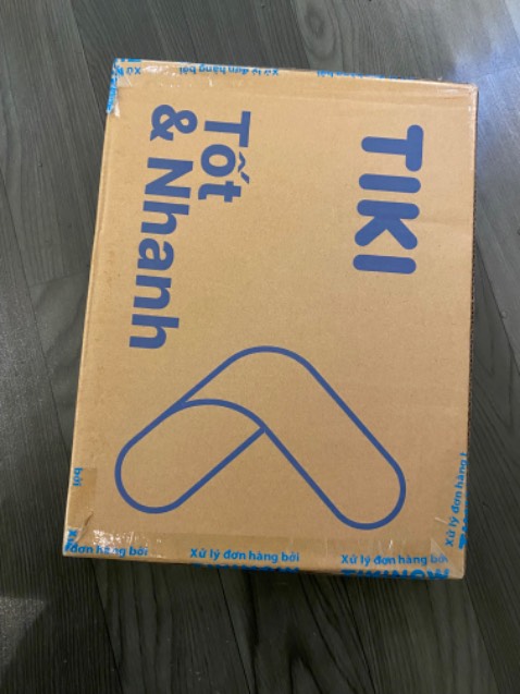 Mưa gió mà Tiki vẫn chuyển, đóng gói cẩn thận, rất ưng luôn.