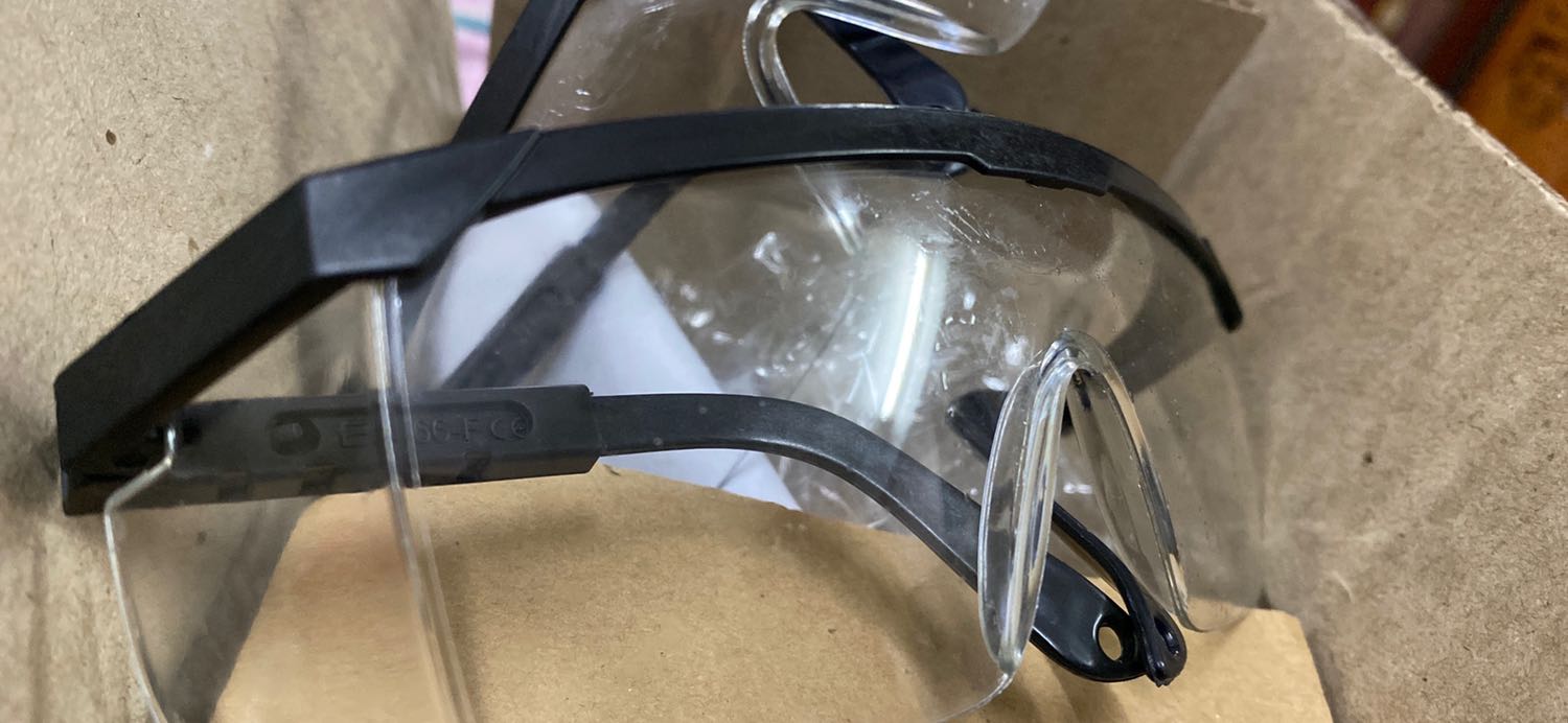 Chất lượng rất kém, ộp ẹp. Không nên mua.