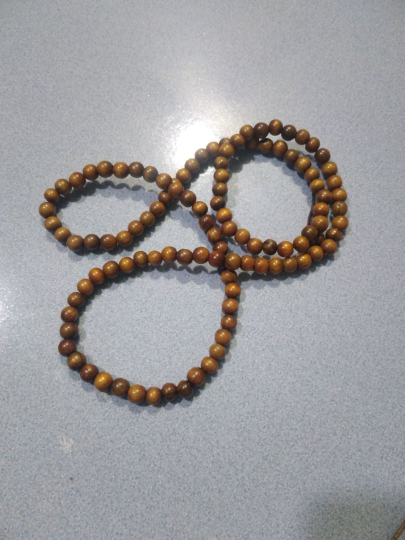 tui ban cv ko nhan hang dc nho nguoi nha nhan dum ve nha mo ra coi thi thay vong co 8li ma minh dat vong 10li trong khi do 8li co mot tram may con 10li toi 400k shop va tiki lam an kieu gi vay minh yeu cau dc doi lai