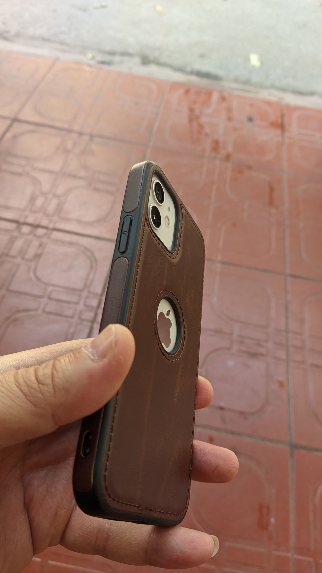 Sản phẩm giống hình. Ốp ôm máy. Giao hàng nhanh