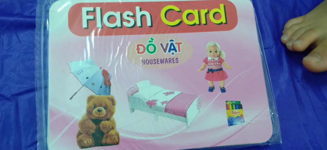 Mình đã nhận được sản phẩm. Giấy dày. Mầu sắc tươi sáng. Rất đẹp. Mình rất thích mà bé cũng rất thích nữa. Cảm ơn shop