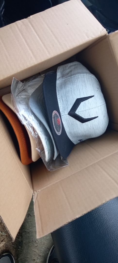 shop gởi mủ không đúng với người đặt nhé