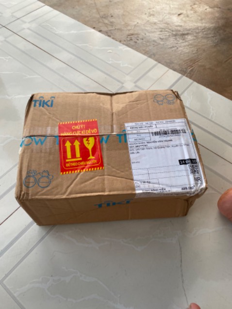 Đóng gói cẫn thận, dể cài đặt, hình ảnh đẹp trong tầm giá. Nói chung hài lòng, sẽ mua thêm 1 cái nữa lắp bên ngoài nhà.