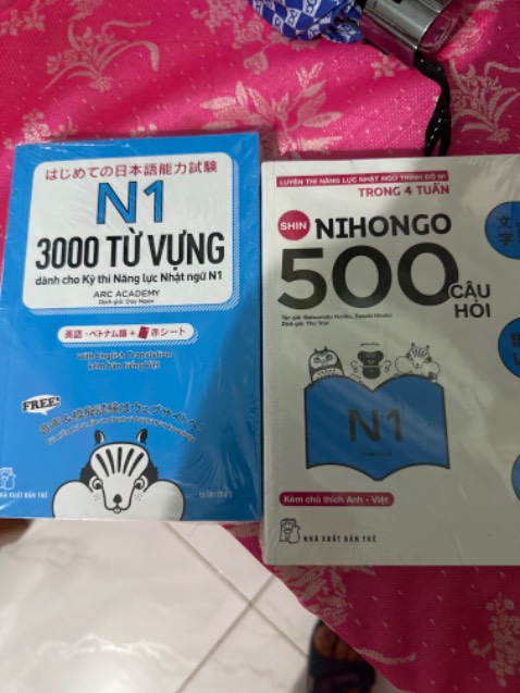 Chưa mở nội dung, nhìn bên ngoài đẹp,  đóng gói cẩn thận. Shop tặng cho sổ tay nhỏ dễ thương Chưa mở nội dung, nhìn bên ngoài đẹp,  đóng gói cẩn thận. Shop tặng cho sổ tay nhỏ dễ thương