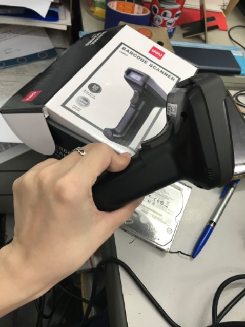 đặt mua chấ nhận giá cao hơn để mua ko dây mà nhận đc loại có dây, mua xong lại thấy giảm giá nên khá bực. Hàng giao nhanh, độ bền thì cần thêm tgian sử dụng