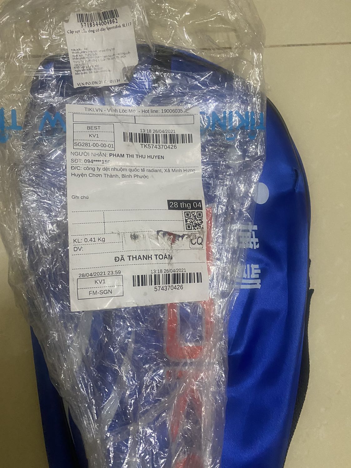 Đã mua rất nhiều hàng của tiki và chưa bao giờ thất vọng  nhưng lần này quá tệ.mình mua ở tiki trading vì tin tưởng tiki nhưng không ngờ lại nhận được một sản phẩm lỗi ho đon hàng trả trước. Vì chủ quan ko xem hàng nên kết quả như vậy. Nhận hôm 27 nhưng bận rồi quên mất không ktra nên vậy. Mong tiki giải quyết ho minh