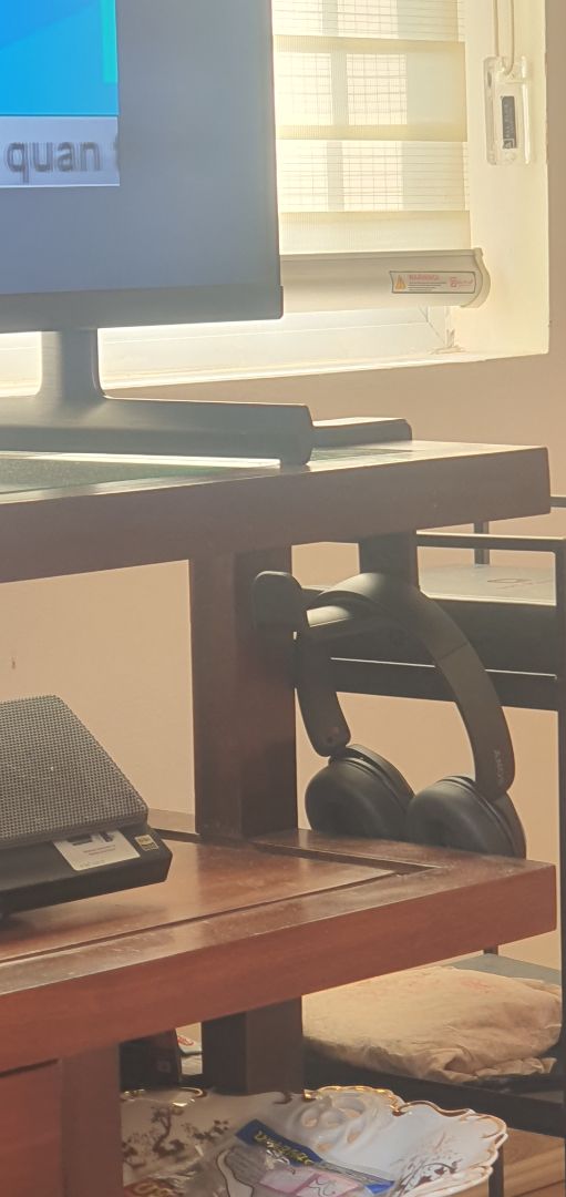 tai nghe gọn nhẹ, đeo êm tại, âm thanh sống động