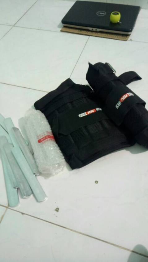 2 sp tạ đều chất lượng, tạ thanh ko tuột khi chạy, tạ bi sắt rất êm khi vận động cường độ cao. về độ bền thì không biết thế nào, nói chung là hài lòng, cảm ơn cửa hàng ạ. tưng lai sẽ ủng hộ thêm một vài sản phẩm nữa khi có nhu cầu,ok