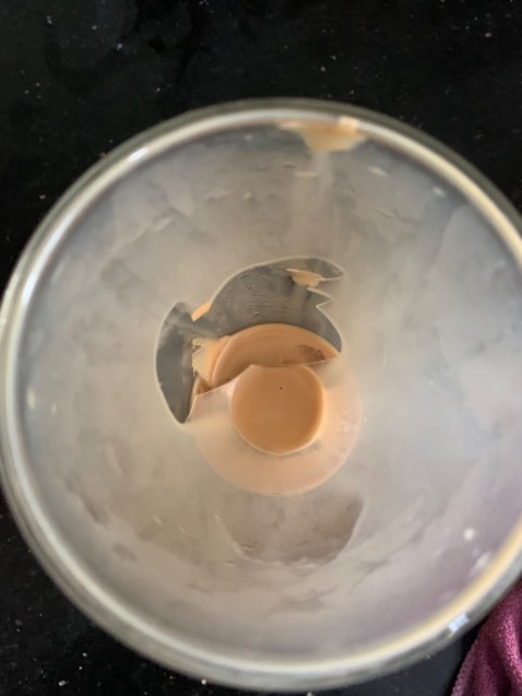 Ly dỏm, Sài vài lần bị vỡ lớp bên trong. Không phù hợp với mức giá mua