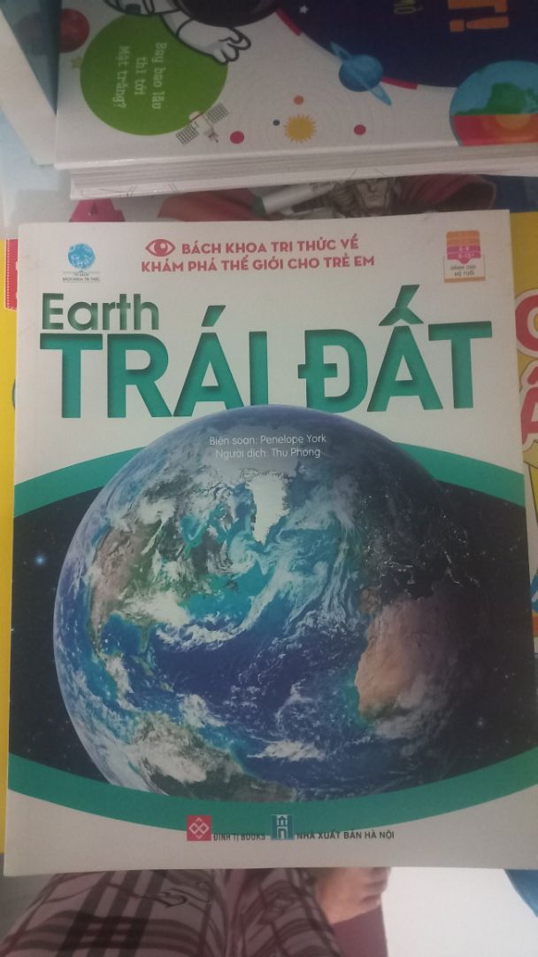 Rất vừa ý,từ chất liệu da đến đường kim mũi chỉ. Rất đáng mua mọi người ạ
