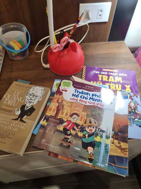 Nội dung phong phú, cung cấp nhiều kiến thức bổ ích, minh họa sinh động, chất lượng giấy tốt, màu in sắc nét, đóng gói cẩn thận.