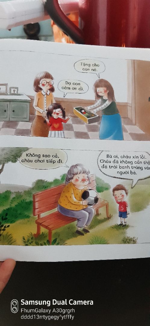 Sách mới in 2022, Bộ sách gồm 6 cuốn. Hình ảnh minh họa dễ thương, sách là những lời hướng dẫn về kĩ năng cho bé bảo vệ bản thân,hình thành thói quen tốt,... Sách có lời chỉ dẫn ngắn gọn.