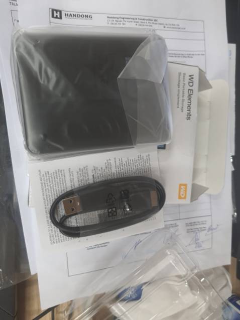 Dung lượng thực : 1,81 TB
Tặng thêm túi đựng rất tốt.
Chưa trải nghiệm nhiều nên chưa đánh giá được