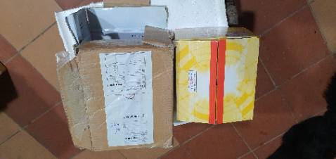 Mình đặt 2 cái mà giao 1 cái, người nhà nhận dùm về khui ra mới biết, có quay clip