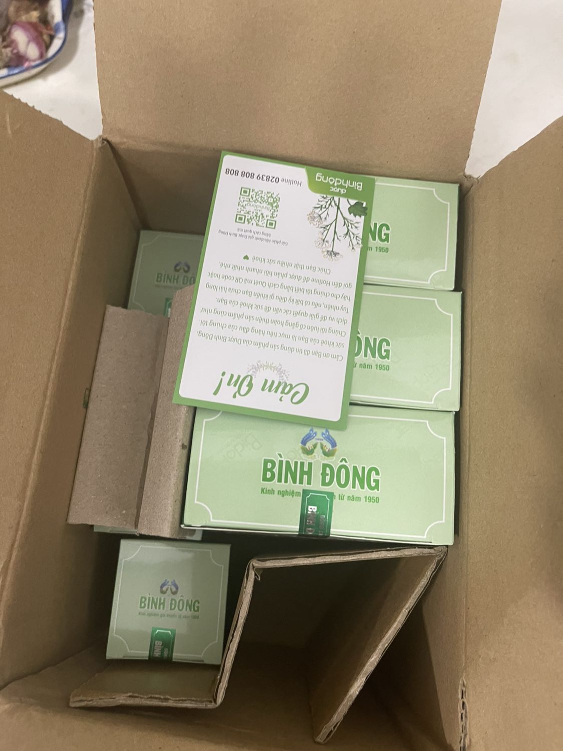 Giao nội thành tầm 2 ngày ý ạ. Thuốc uống vào kiểu massa hết ruột the mát, haha khoái lắm . Hơi đắng nhẹ. Đỡ ho lắm nhé mn. Của bé hơi khó uống chút . Sẽ mua lại ạ . Đóng gói cẩn thận. Mua tiki cũng an tâm