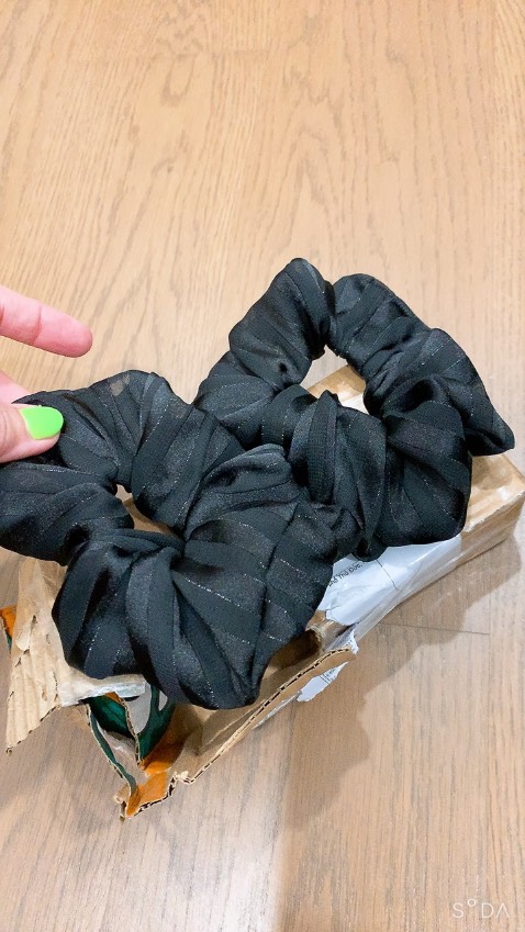 Đã nhận hàng. Nhưng bị rách , 1 lỗ 🕳️ lũng mà cũng giao 😡😡